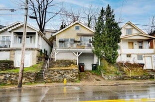 937 Hwy Ave in Covington, KY - Building Photo