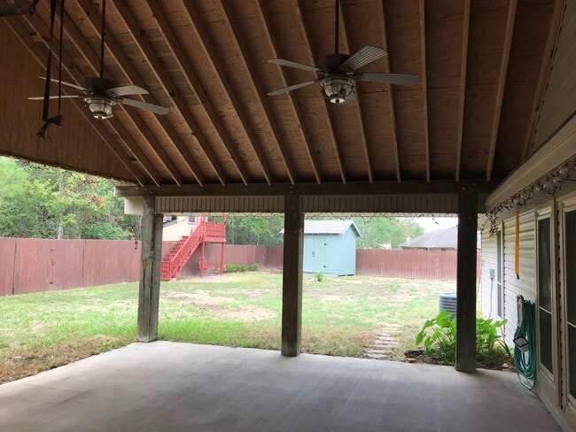 5660 Springfield Cir W in Lumberton, TX - Building Photo - Building Photo