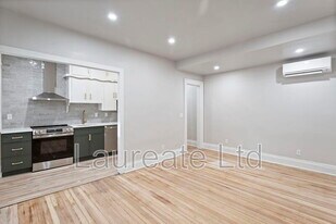 1058 Pearl St in Denver, CO - Building Photo