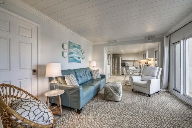 23223 Front Beach Rd in Panama City Beach, FL - Building Photo - Building Photo