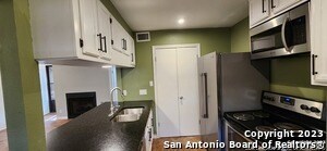 property at 8611 Datapoint Dr