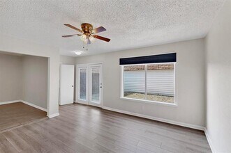 11348 McCree Rd in Dallas, TX - Building Photo - Building Photo