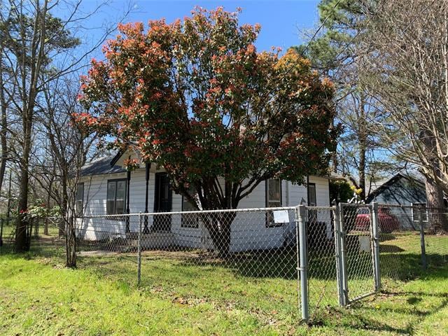 630 E Acheson St in Denison, TX - Building Photo - Building Photo