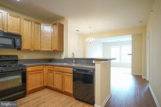 1311 Karen Blvd in Capitol Heights, MD - Building Photo - Building Photo