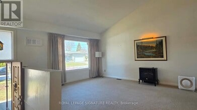 42 Jubilee Crescent in Toronto, ON - Building Photo - Building Photo