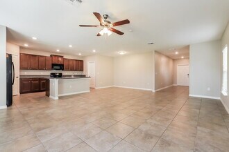 4215 Unbridled Song Dr in Sun City Center, FL - Building Photo - Building Photo