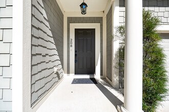 208 Pointe Oakwood Way in Dayton, OH - Building Photo - Building Photo