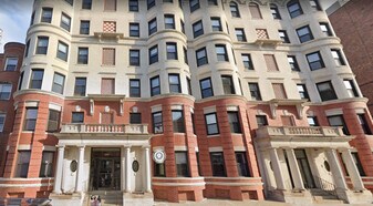 881 Massachusetts Ave, Unit 52 in Cambridge, MA - Building Photo