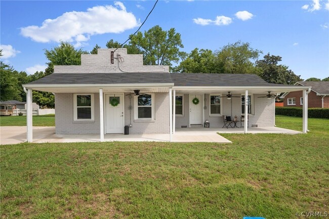 3406 E River Rd in Ettrick, VA - Building Photo - Building Photo