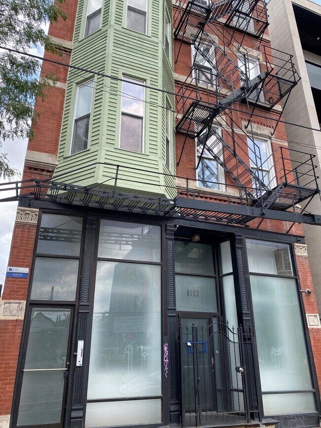property at 1112 W 18th St