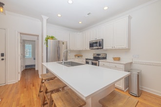 81 Sandbar Ln in Folly Beach, SC - Building Photo - Building Photo