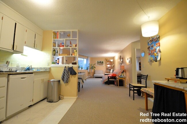 50 Green St in Brookline, MA - Foto de edificio - Building Photo