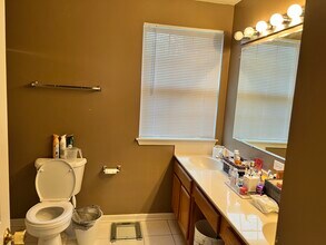 1738 Windward Ave in Naperville, IL - Building Photo - Building Photo