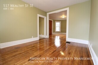 517 Wealthy St SE in Grand Rapids, MI - Building Photo - Building Photo