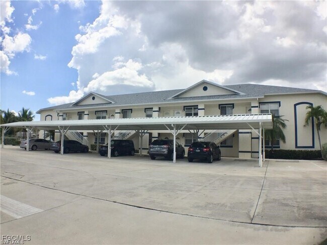 5612 Rose Garden Rd in Cape Coral, FL - Building Photo - Building Photo