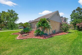 3710 Point Clear Dr in Missouri City, TX - Building Photo - Building Photo