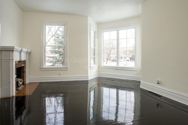 169 S Belmont St in Wichita, KS - Building Photo - Building Photo