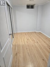 2 Lady Loretta Ln in Vaughan, ON - Building Photo - Building Photo