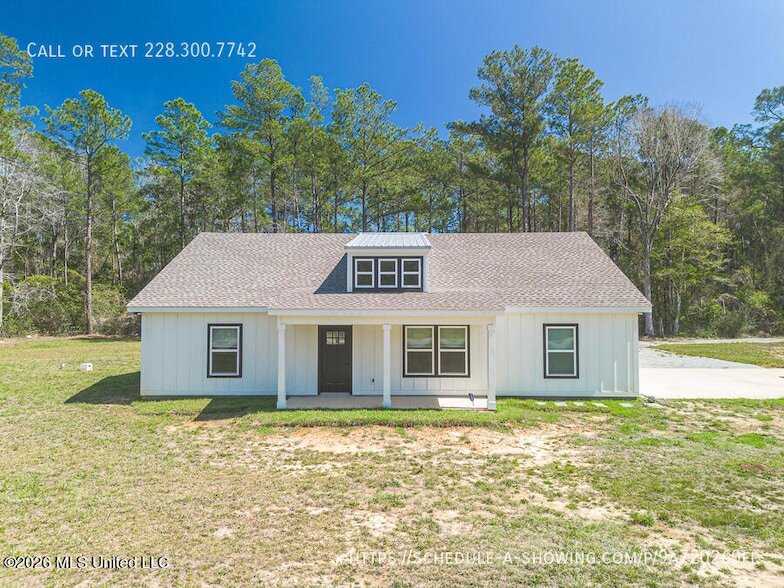 13770 Wildflower Ln in Vancleave, MS - Building Photo