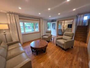 1529 E Lincoln Ave in Des Plaines, IL - Building Photo - Building Photo