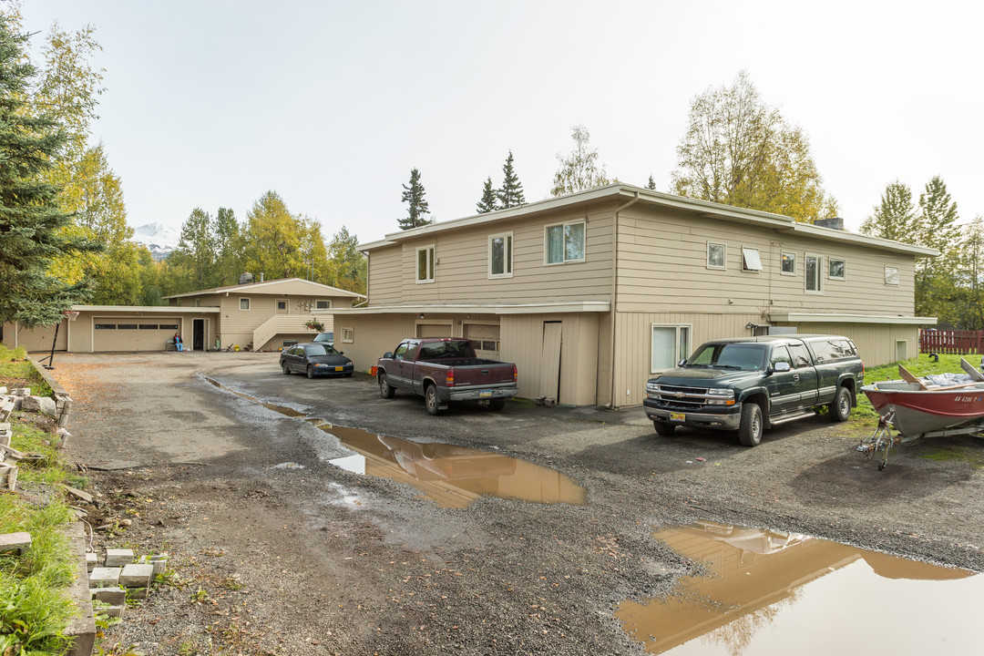 4235 McLean Pl in Anchorage, AK - Building Photo