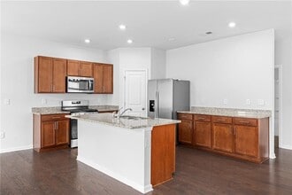 360 Paulownia Cir in Mcdonough, GA - Building Photo - Building Photo