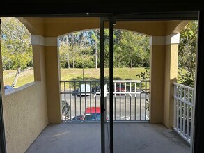 1923 Arbor Lakes Cir, Unit 1923 in Sanford, FL - Foto de edificio - Building Photo