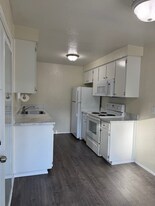 9017 236th St SW in Edmonds, WA - Building Photo