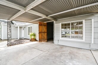 44 Farrell St in Houston, TX - Building Photo - Building Photo