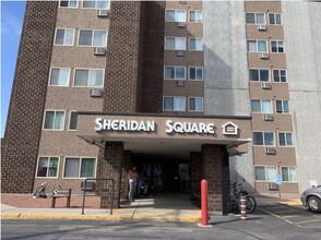 Sheridan Square in Sheridan, WY - Foto de edificio - Building Photo