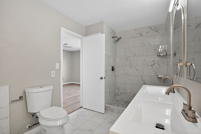 5103 Devon Green Dr in Katy, TX - Building Photo - Building Photo