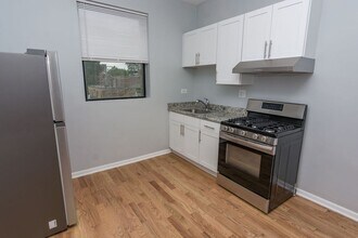 71 E 56th St in Chicago, IL - Foto de edificio - Building Photo