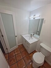 2020 NE 4th Ave in Wilton Manors, FL - Building Photo - Building Photo