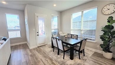 2719 Lazy Pne Ln in Arlington, TX - Foto de edificio - Building Photo