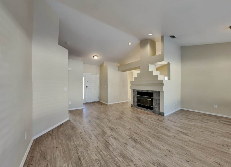 2430 W Jessica Ln in Phoenix, AZ - Building Photo