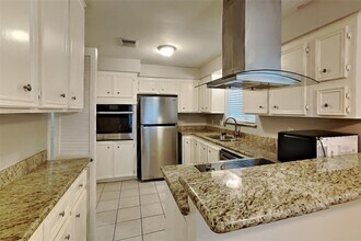 12018 Whittington Dr in Houston, TX - Building Photo - Building Photo