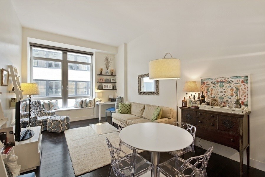 111 Fulton St in New York, NY - Building Photo