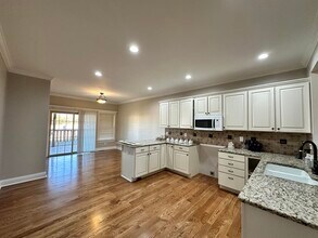 2322 Patchen Wilkes Dr in Lexington, KY - Building Photo - Building Photo