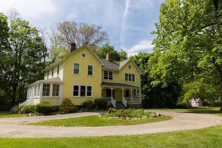 26 Nelson Ln in Garrison, NY - Building Photo