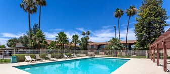 Country Creek Apartments