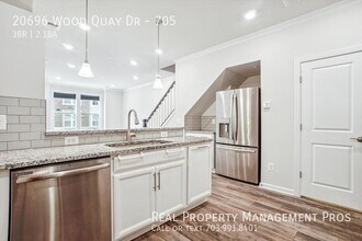 20696 Wood Quay Dr in Sterling, VA - Building Photo - Building Photo