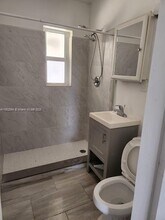 2754 SW 34th Ave in Miami, FL - Building Photo - Building Photo