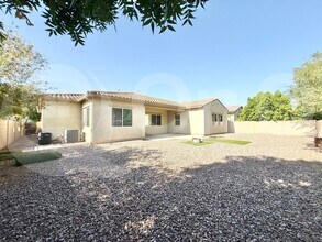 3519 E Loma Vista St in Gilbert, AZ - Foto de edificio - Building Photo