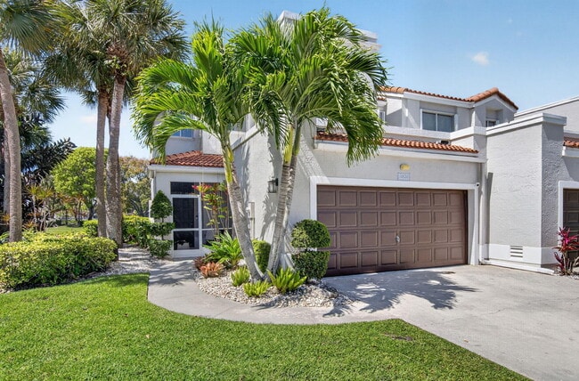 property at 10530 Lake Vista Cir