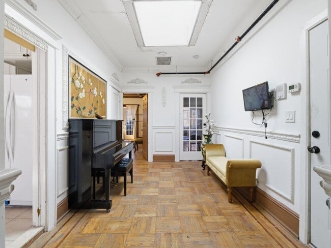 1012 Palisade Ave in Union City, NJ - Building Photo - Building Photo