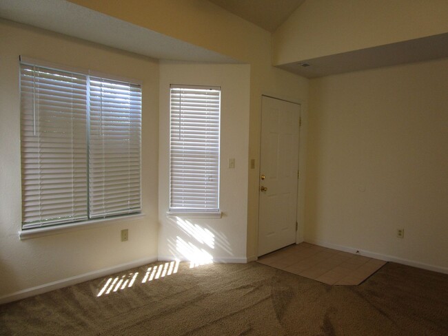 4905-4907 W Millbrook Dr in Columbia, MO - Foto de edificio - Building Photo