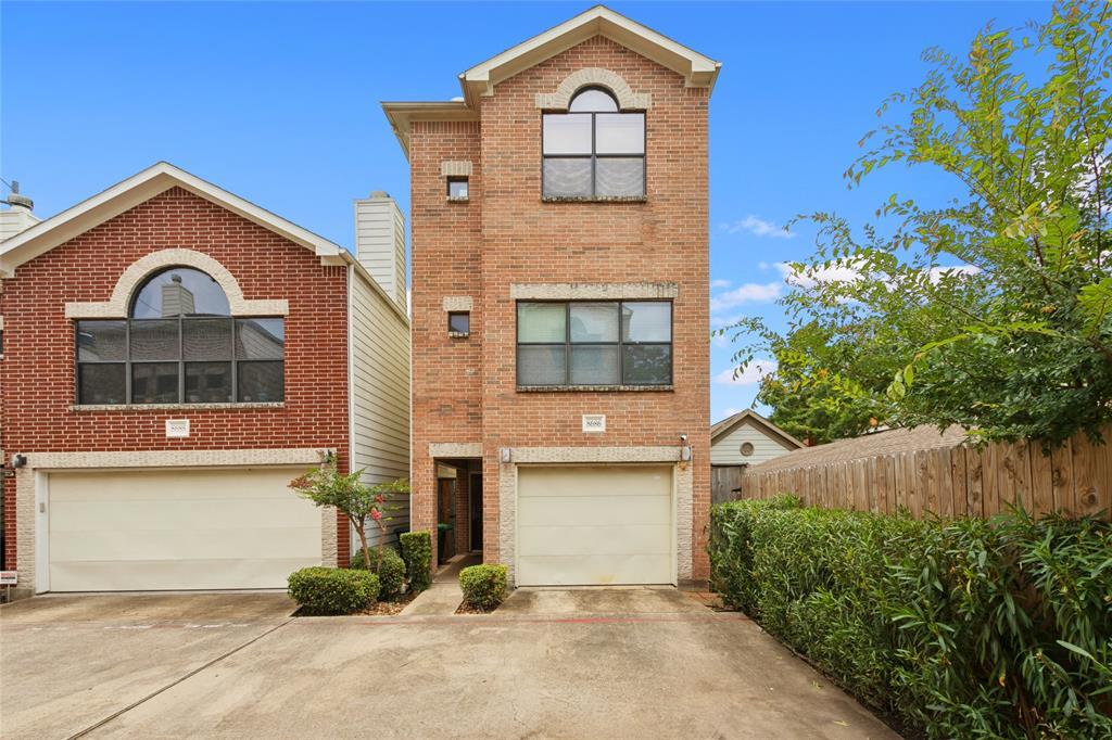 8686 Meadowcroft Dr in Houston, TX - Building Photo