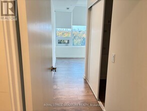 28 Ann St in Mississauga, ON - Building Photo - Building Photo