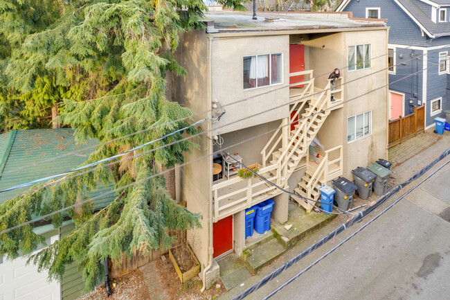 1560 William St in Vancouver, BC - Building Photo - Building Photo