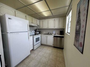 536 Fanshaw M in Boca Raton, FL - Building Photo - Building Photo